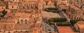 Noto, da Palazzo Ducezio: il Silenzio degli… Innocenti?